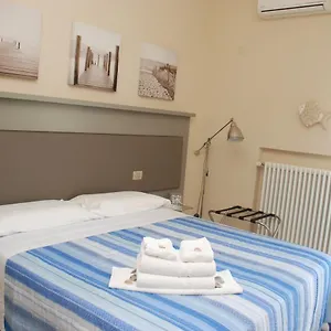 Nocleg ze śniadaniem La Regina Di, Rimini